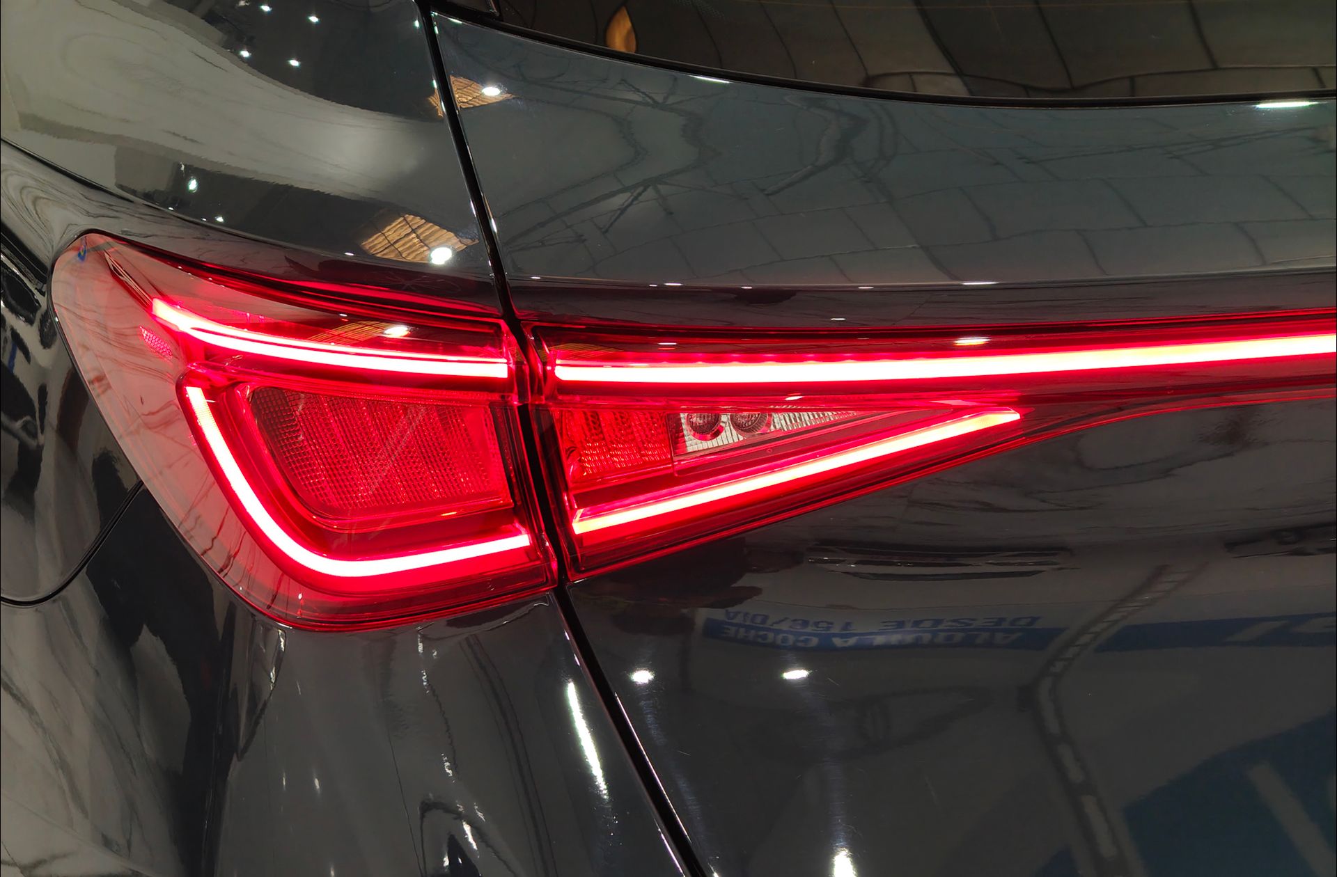 SEAT León ST 1.5 eTSI Style Special Edition DSG - foto 17