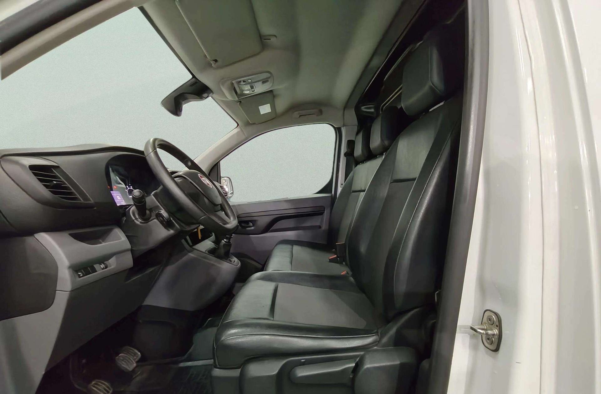 Fiat Scudo Furgon 1.5 BlueHDi L1 Business - foto 9
