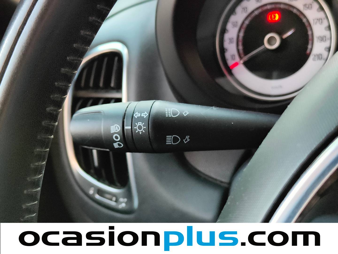 Foto Fiat 500L Fiat 500L 1.6 16v MultiJet II S&S Living (105 CV) 7 Plazas