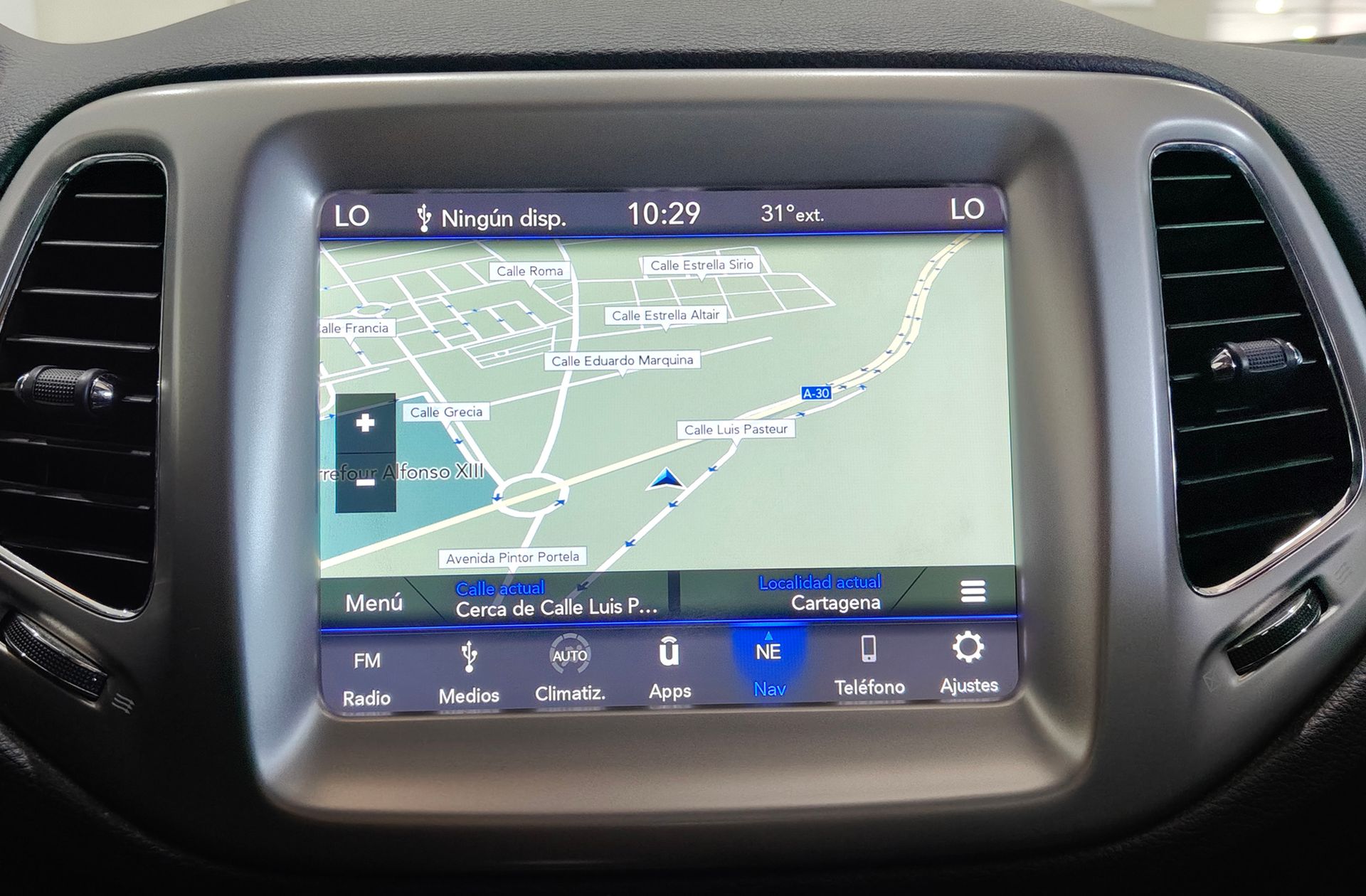 Jeep Compass 1.6 MultiJet Longitude 4x2 - foto 7
