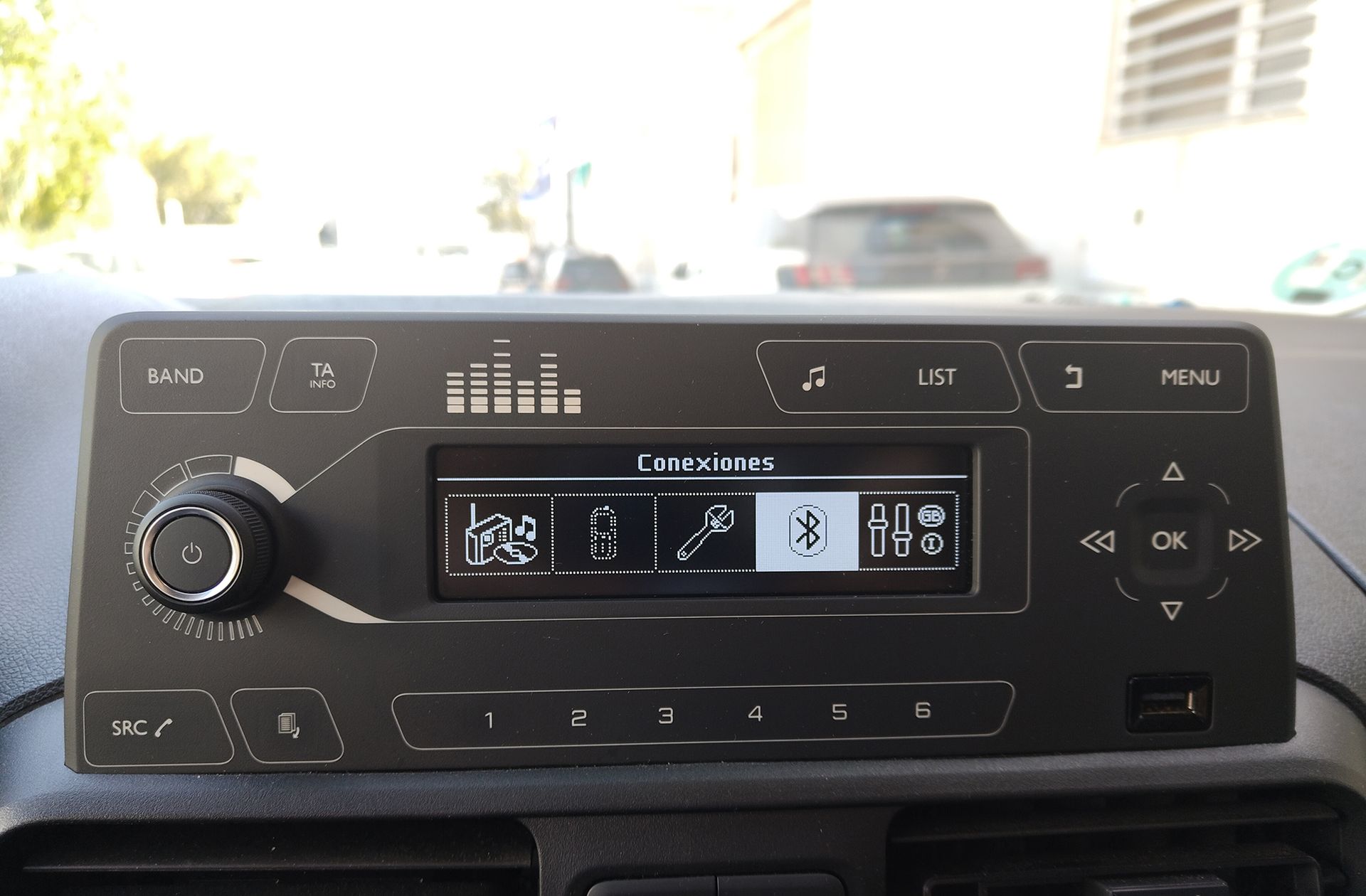 Opel Combo 1.2 Turbo Expression L - foto 24
