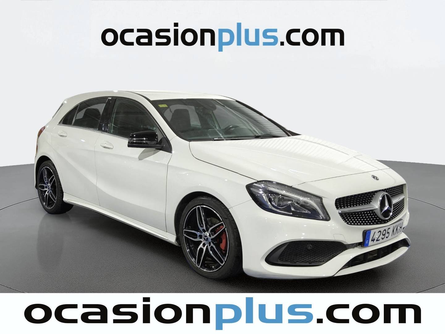 Foto delantera Mercedes Clase A Mercedes-Benz Clase A 200 d  (136 CV) Pack AMG derecha