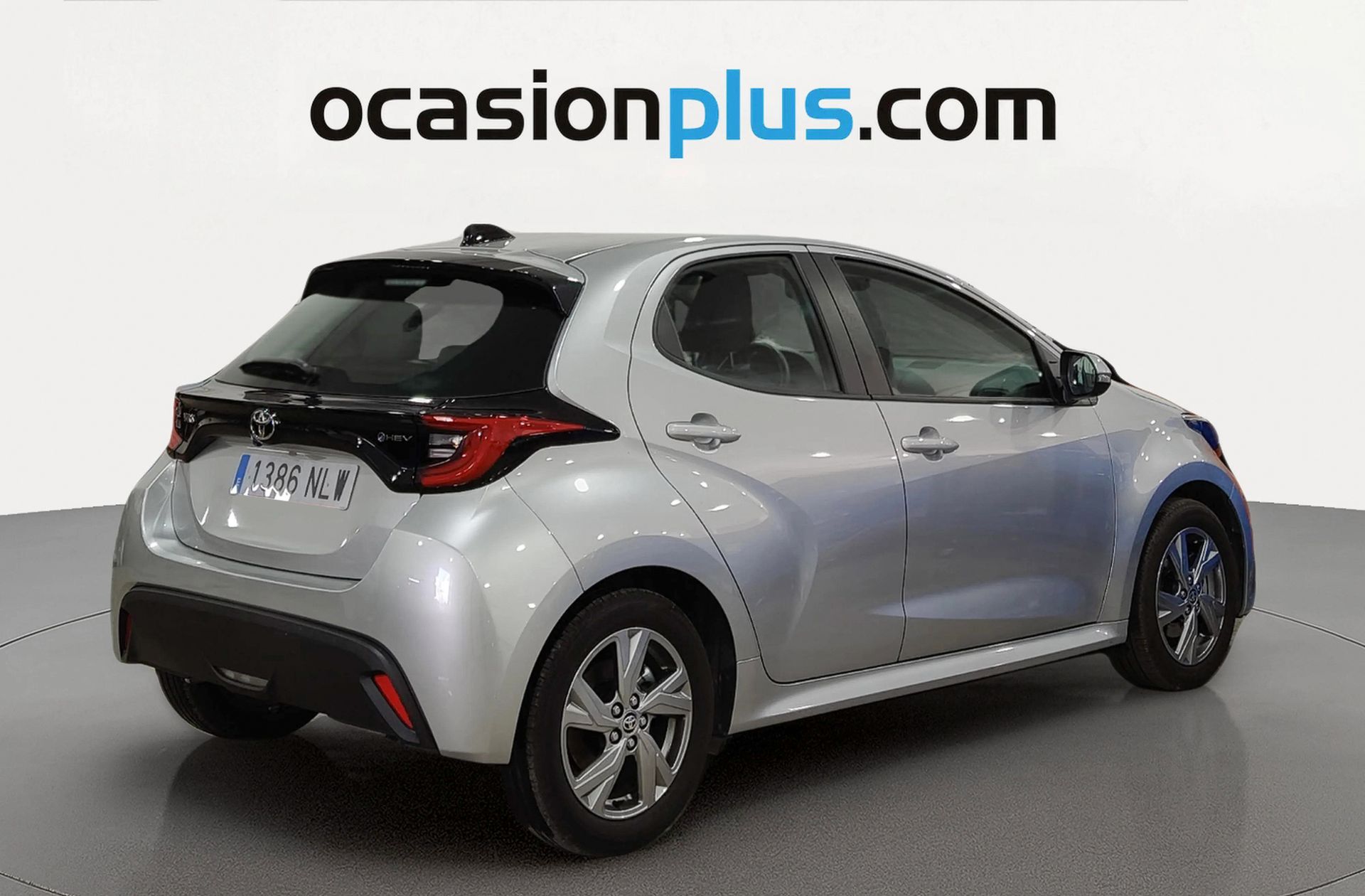 Toyota Yaris 120H Active Plus - foto 4
