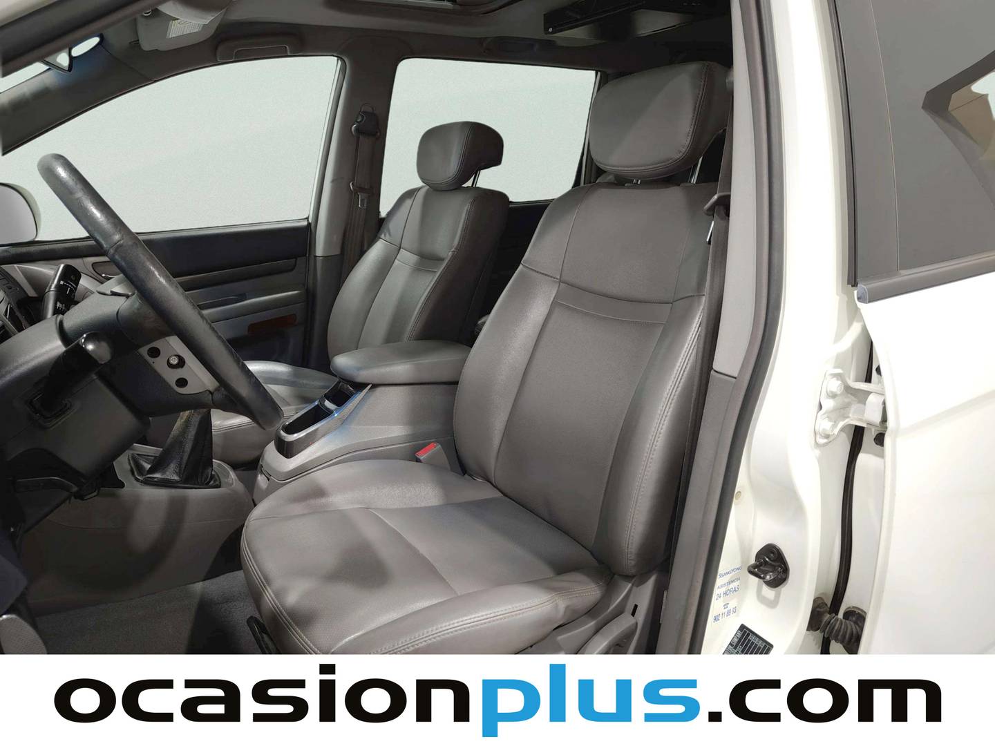 Foto asientos delanteros SsangYong Rodius SsangYong Rodius 2.0 e-Xdi Limited 114 kW (155 CV)