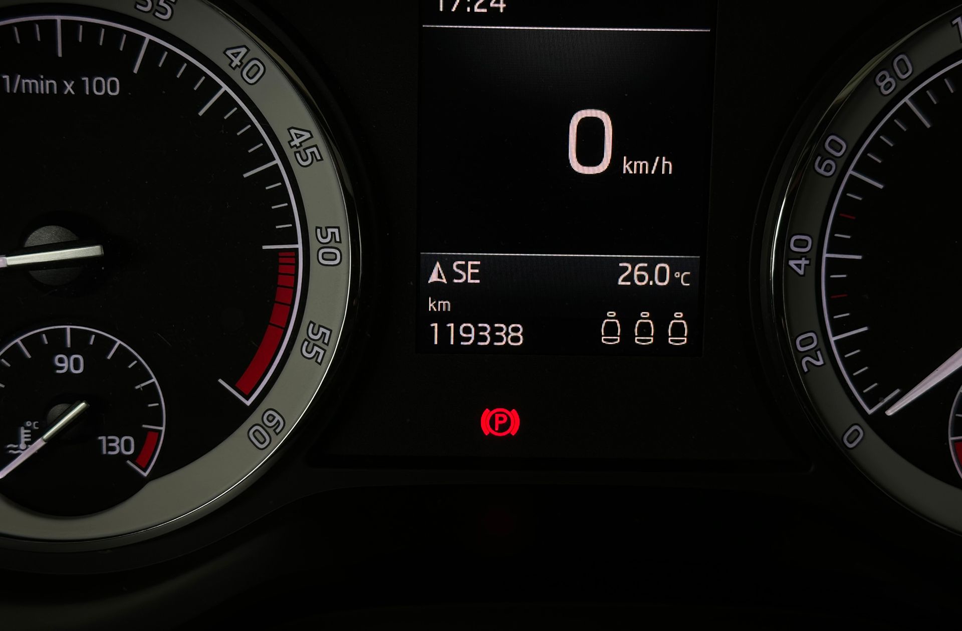 Škoda Karoq 1.6 TDI Like - foto 10