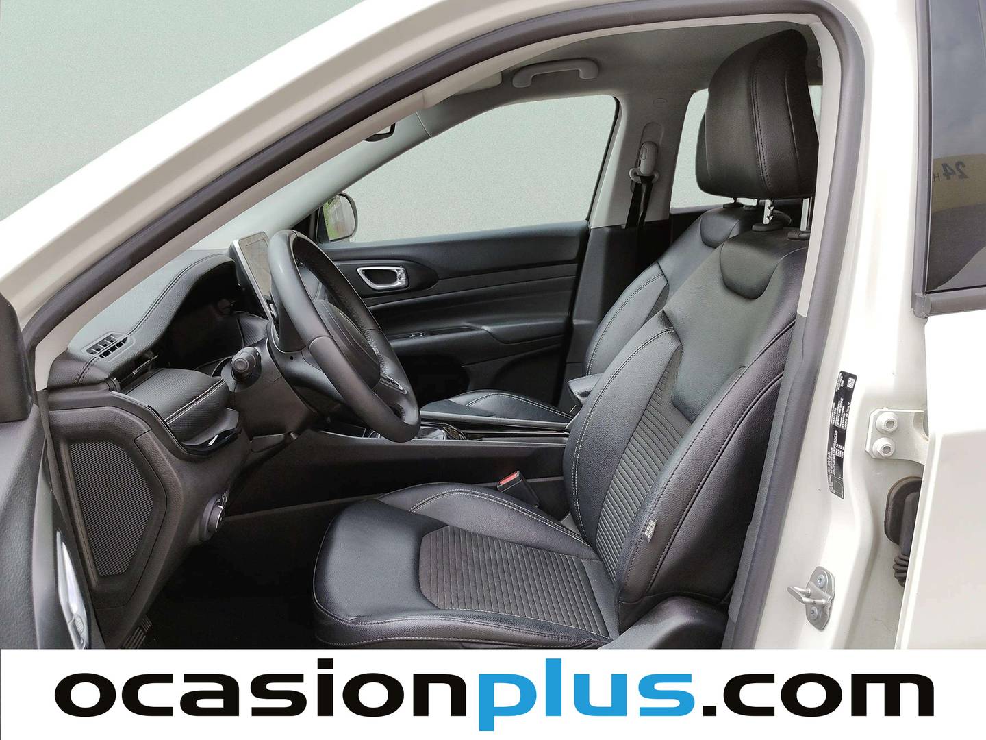 Foto asientos delanteros Jeep Compass Jeep Compass 1.5 MHEV Night Eagle DCT (130 CV)