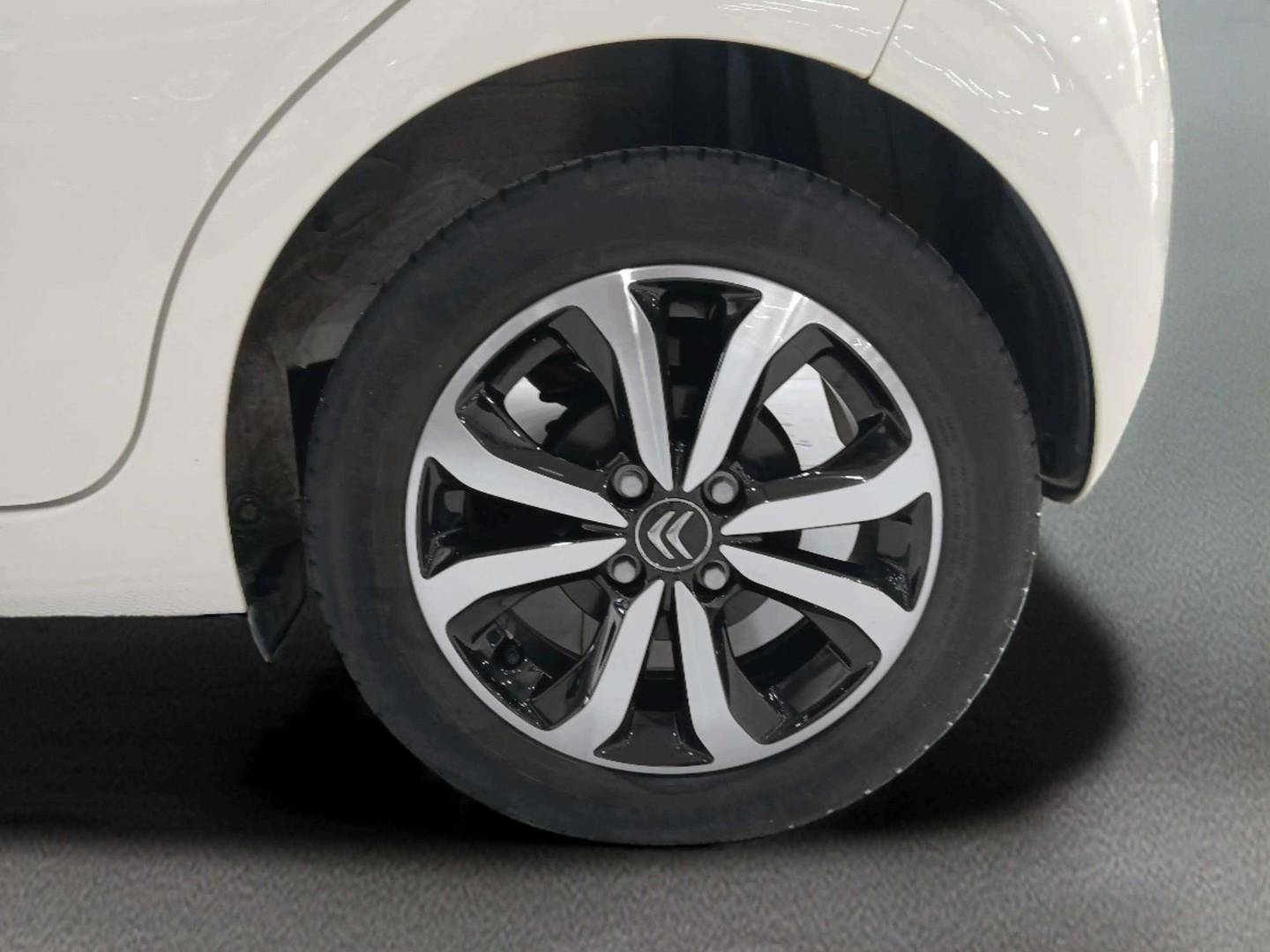 Citroën C1 Citroen C1 VTi 72 S&S Airscape Shine (72 CV) 2021