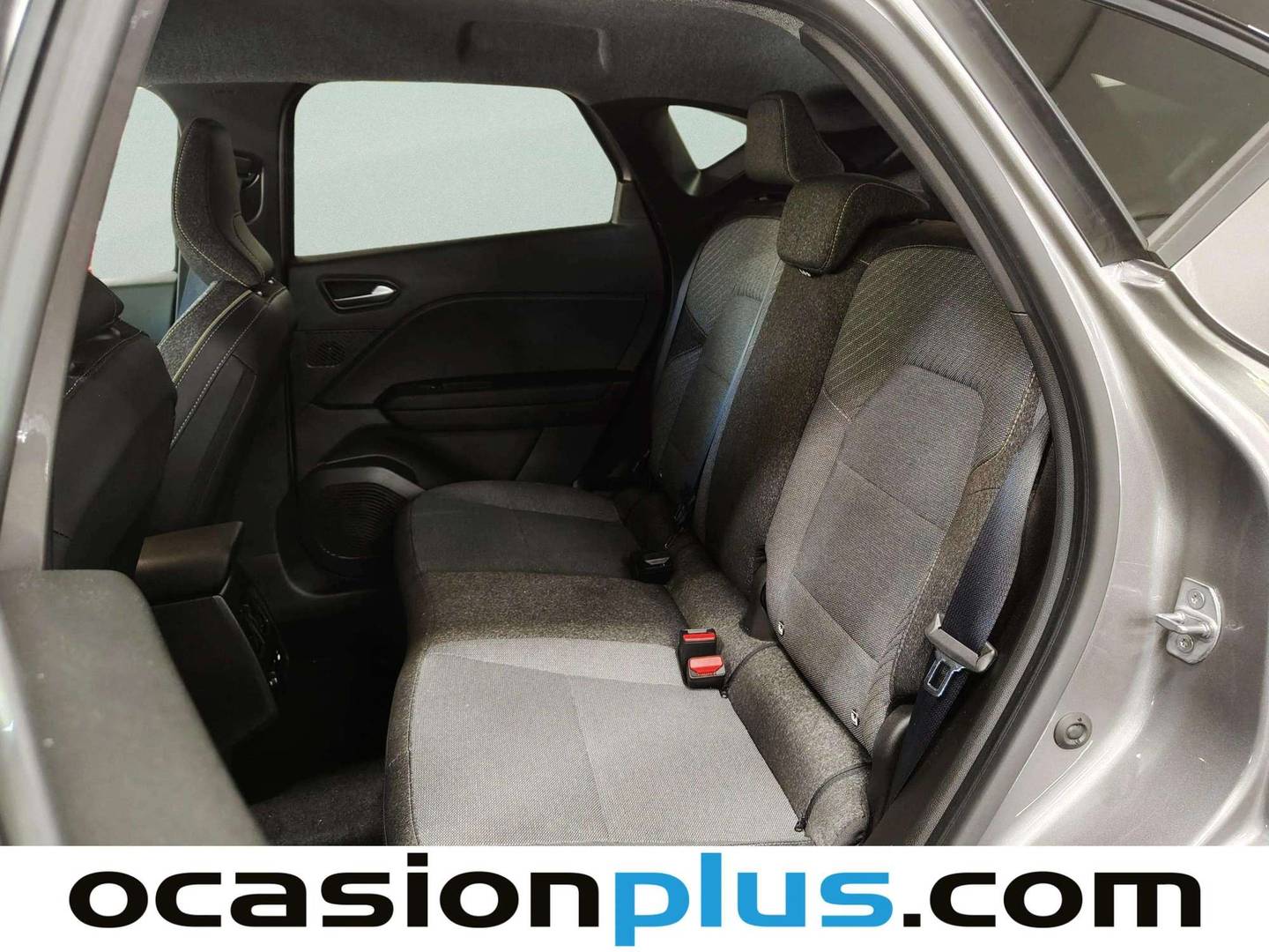 Foto asientos traseros Renault Captur Renault Captur Techno TCe 160 Mild Hybrid EDC (160 CV)