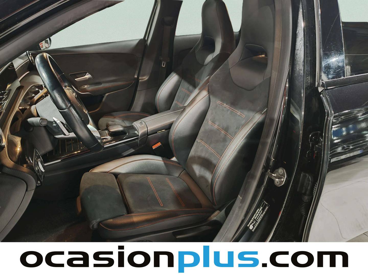 Foto asientos delanteros Mercedes Clase A Mercedes Clase A 200 d (150 CV) Pack AMG