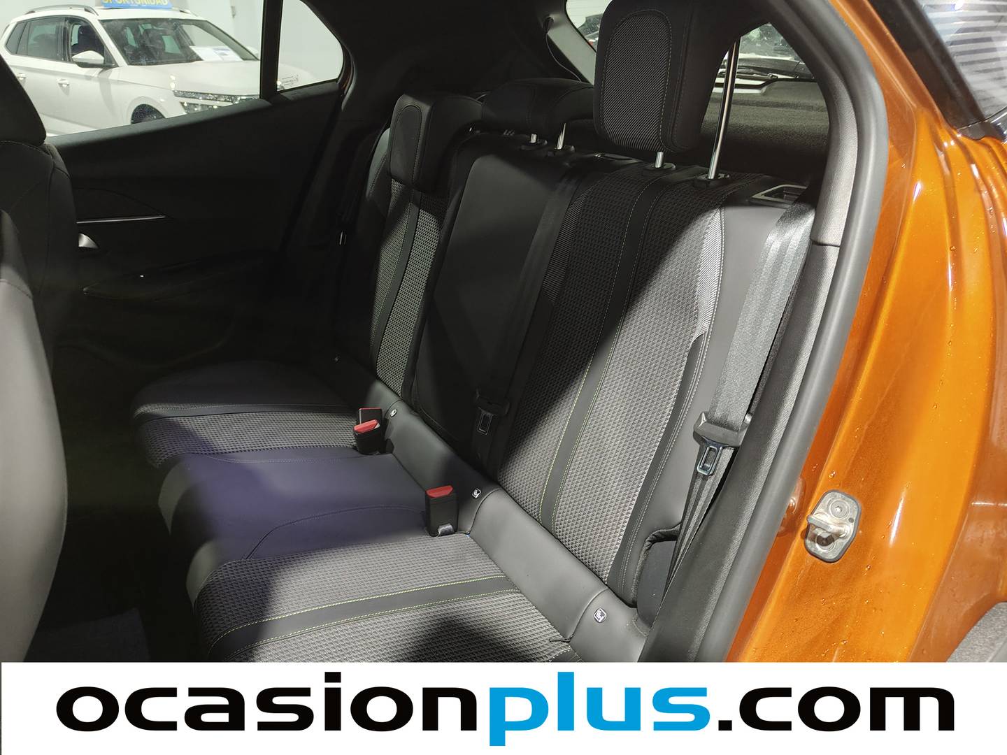 Foto Peugeot 2008 Peugeot 2008 PureTech 130 S&S GT (130 CV)