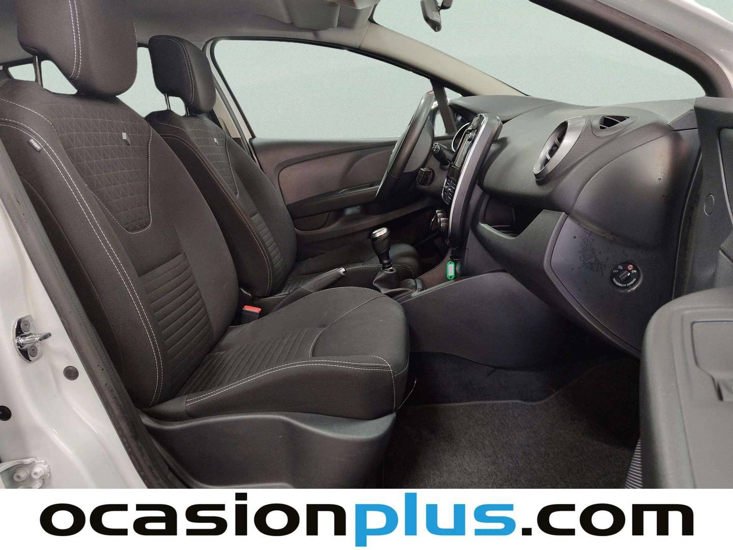 Renault Clio Renault Clio Limited 1.2 16v (75 CV) gasolina