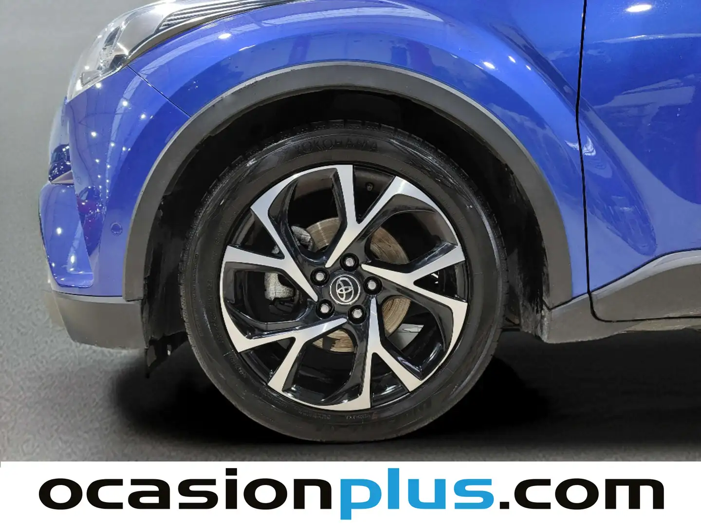 Foto Toyota C-HR Toyota C-HR 1.8 125H Advance (122 CV)