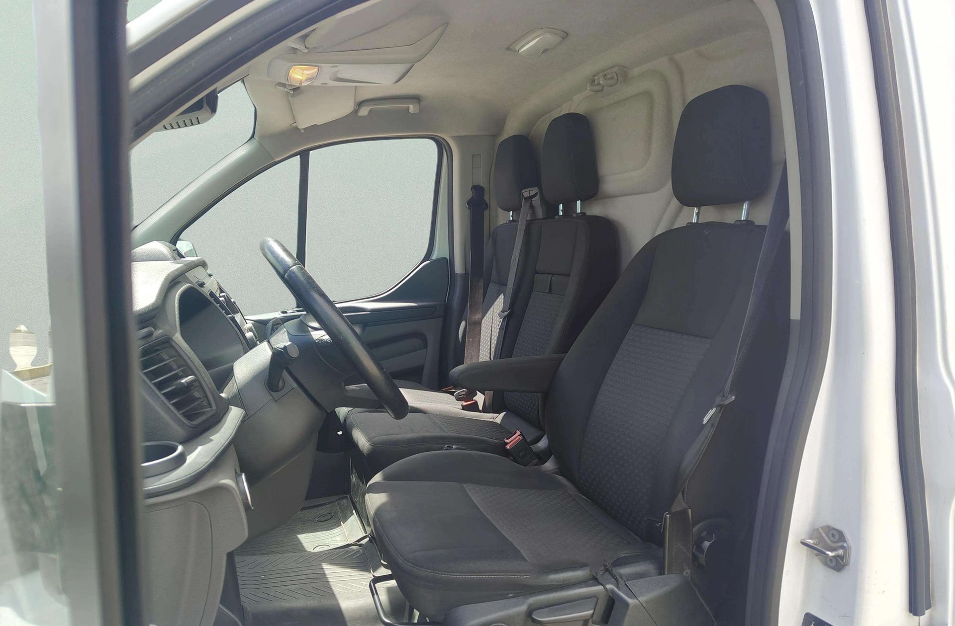 Ford Transit Custom Furgon 2.0 TDCi 280 L1 Trend - foto 8