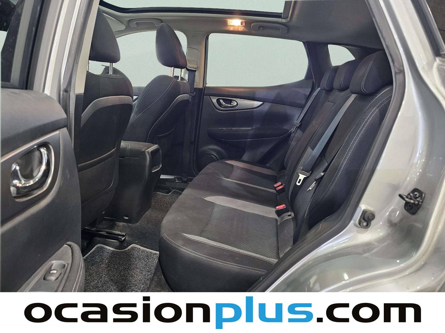 Foto asientos traseros Nissan QASHQAI Nissan Qashqai DIG-T 115 N-Connecta (115 CV)