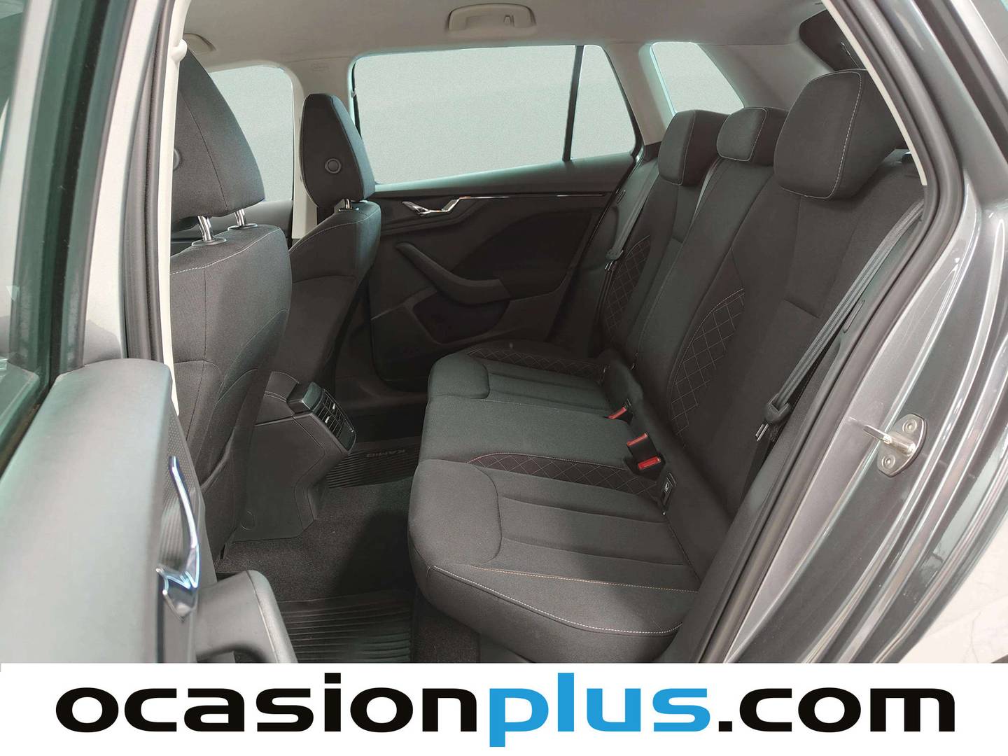 Foto asientos traseros Skoda Kamiq Skoda Kamiq 1.0 TSI Ambition (110 CV)