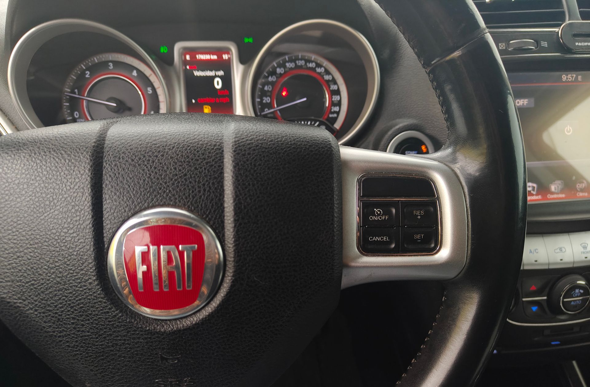 Fiat Freemont 2.0 16v Diesel Urban 7 plazas - foto 28