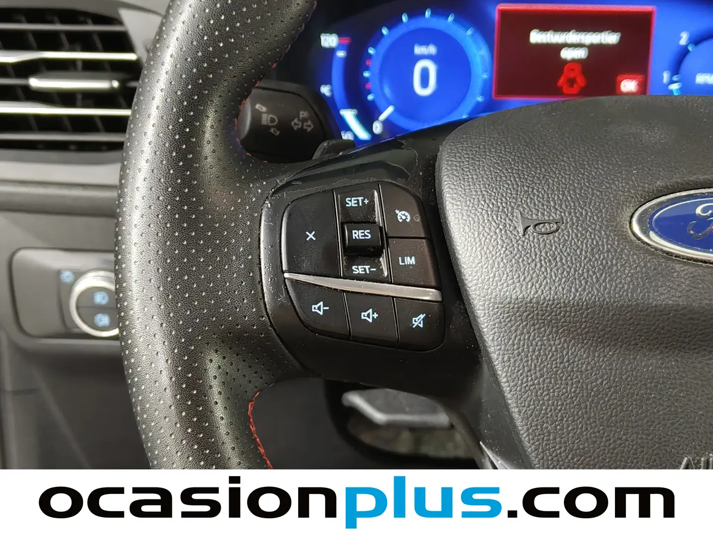 Foto Ford Kuga Ford Kuga 1.5 EcoBlue ST-Line Auto (120 CV)