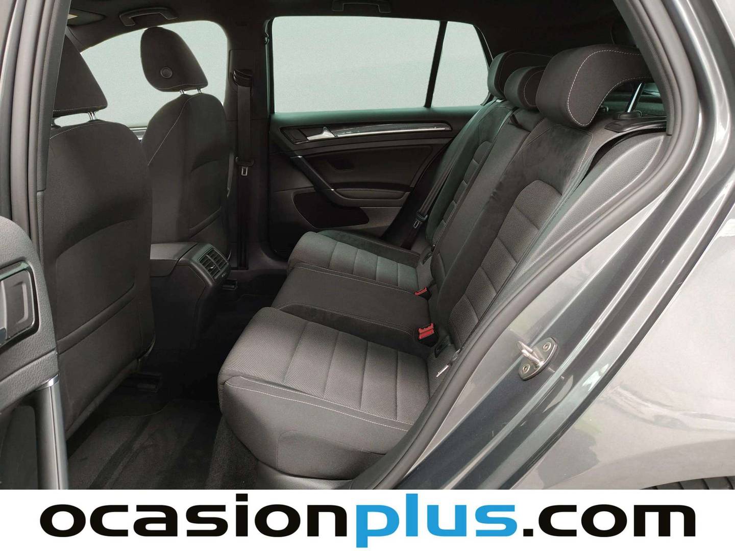 Foto asientos traseros Volkswagen Golf Volkswagen Golf R 2.0 TSI 4Motion (310 CV) DSG