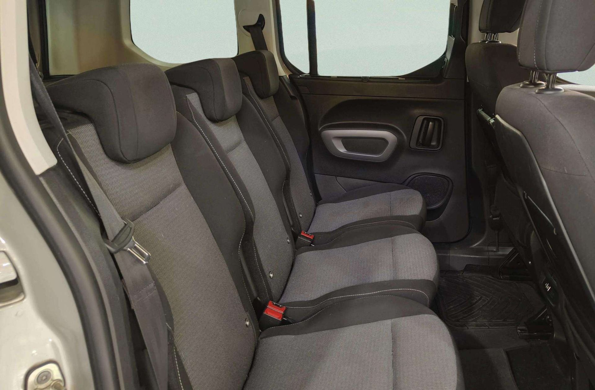 Toyota Proace City 1.5D Family Active L1 - foto 17