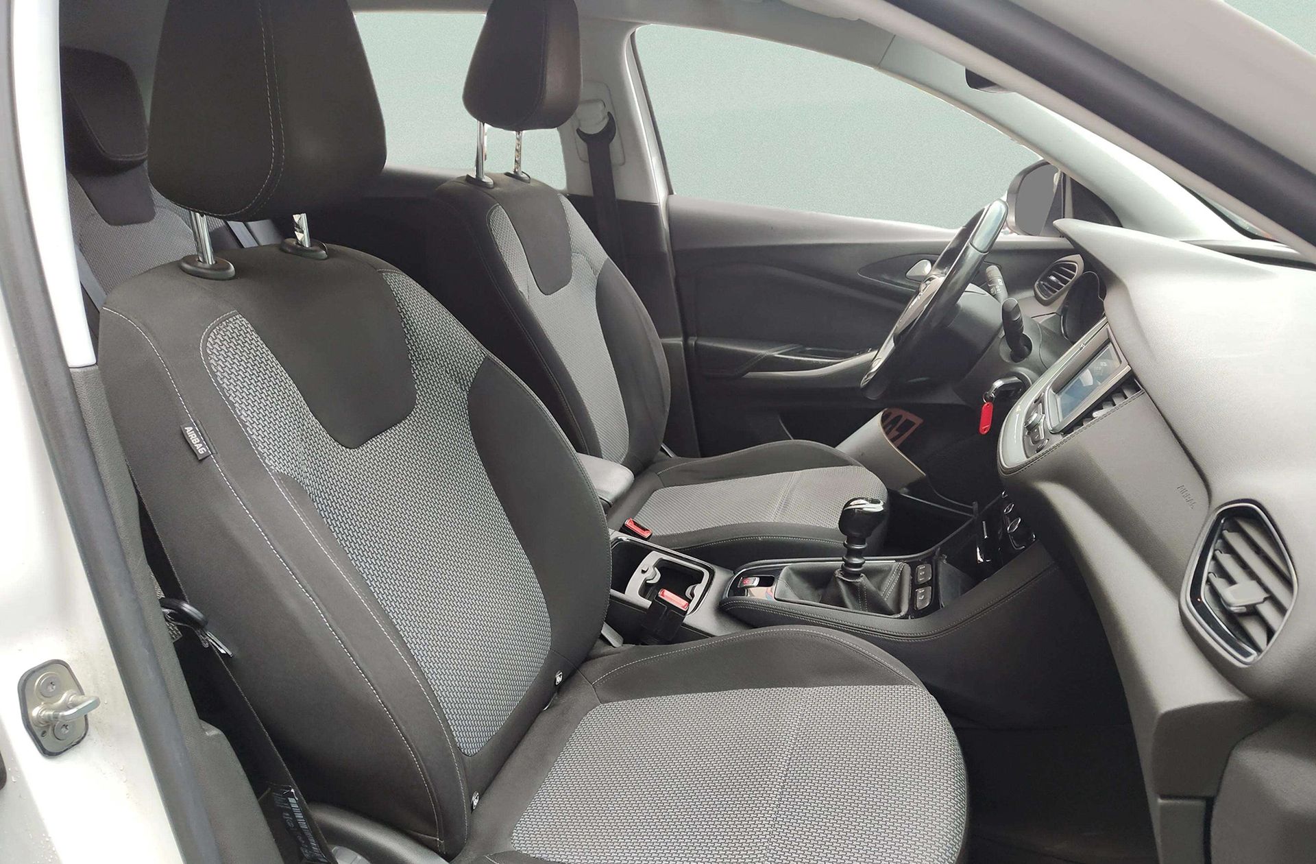 Opel Grandland 1.2 Turbo Selective - foto 17