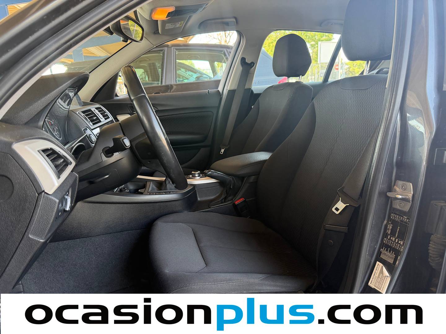 Foto asientos delanteros BMW Serie 1 BMW Serie 1 116d (116 CV)