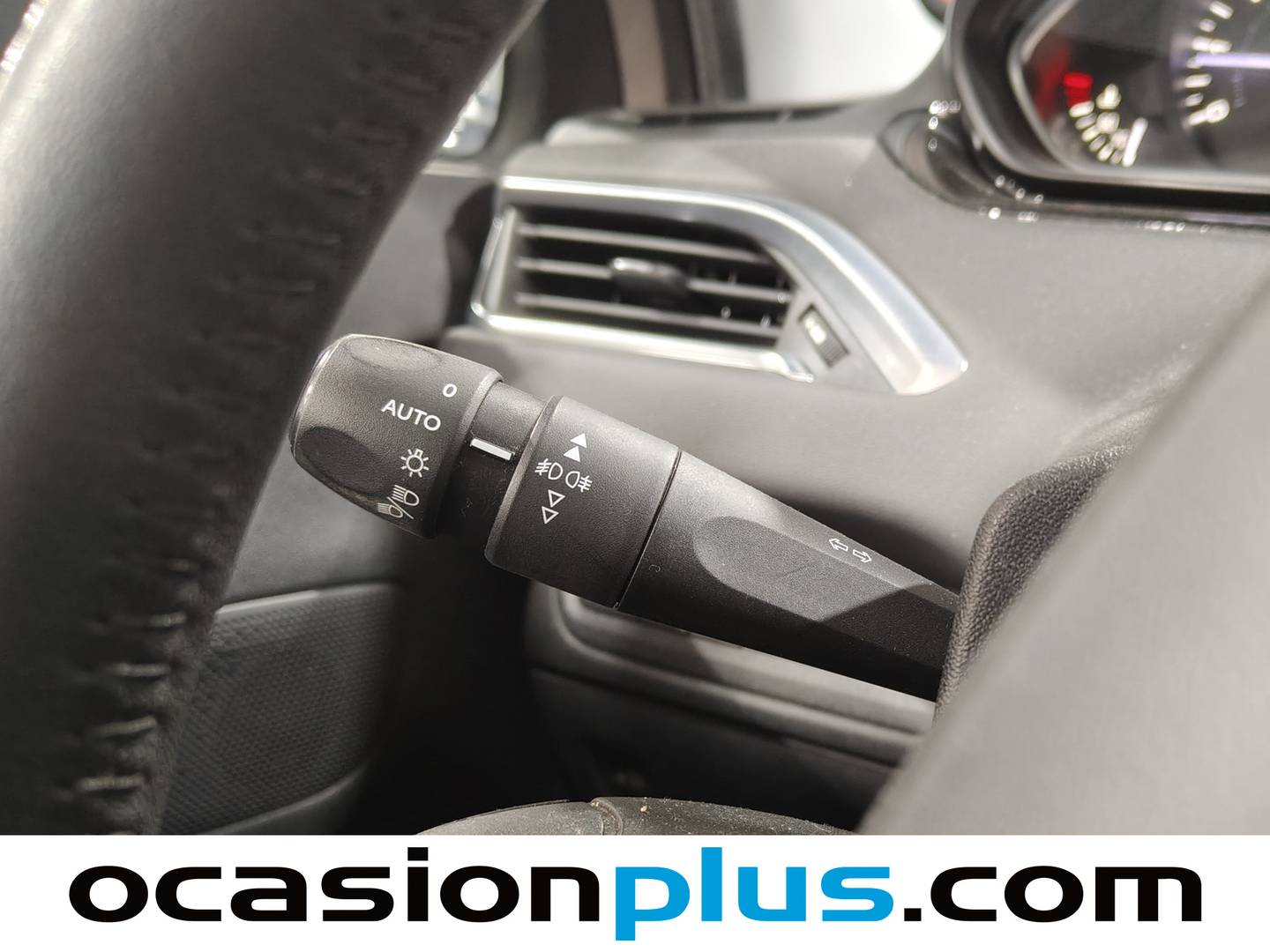 Peugeot 208 Peugeot 208 1.2 VTi Allure (82 CV) de ocasión