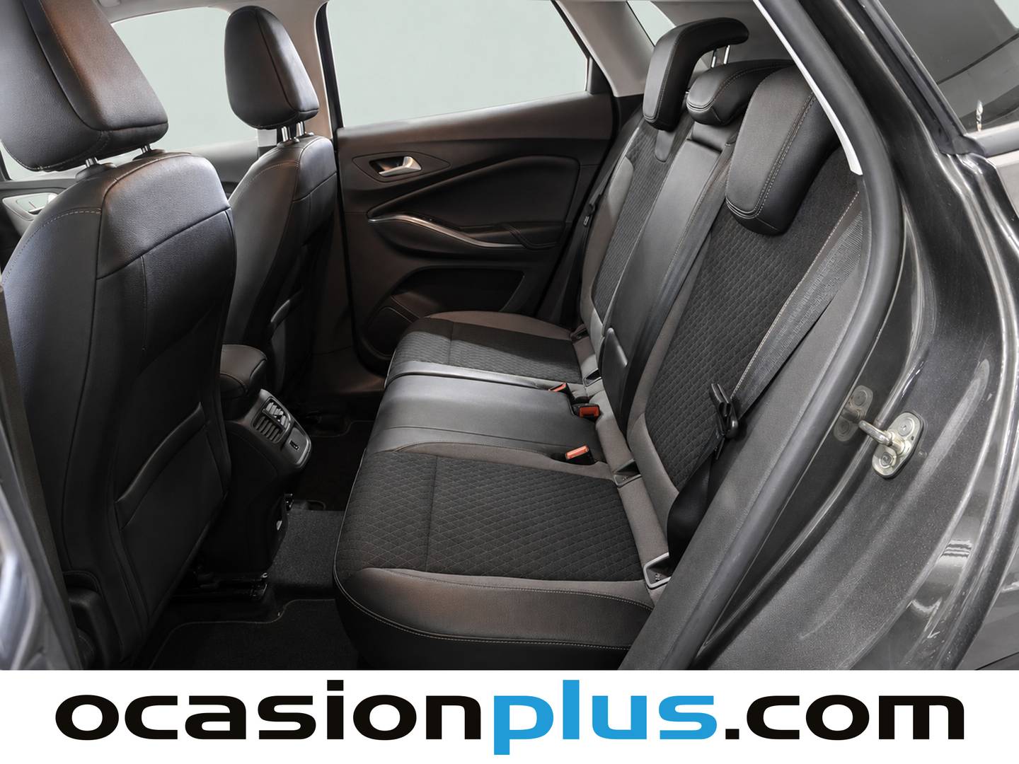 Foto asientos traseros Opel Grandland X Opel Grandland X 1.6 CDTi Excellence Auto (120 CV)