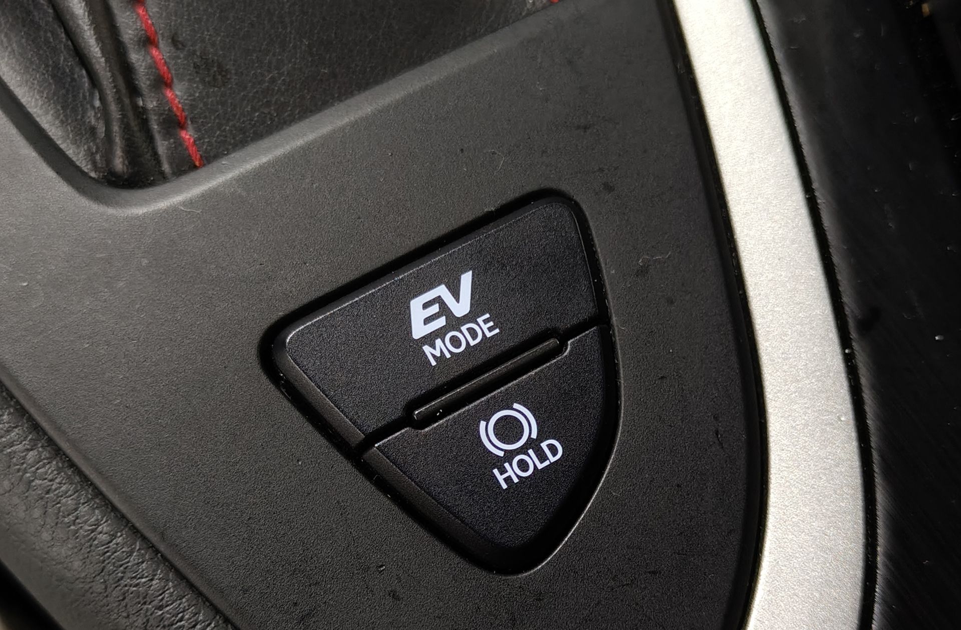 Lexus UX 250h F Sport - foto 13