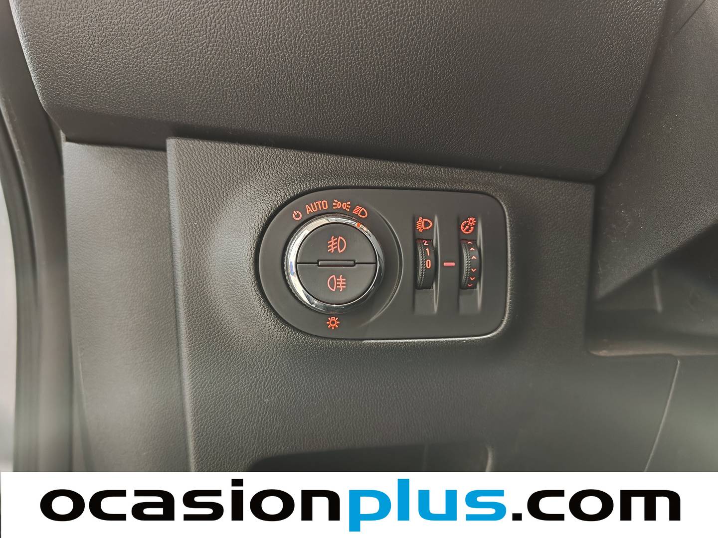 Extras del Opel Corsa Opel Corsa 1.4 Design Line Auto (90 CV)