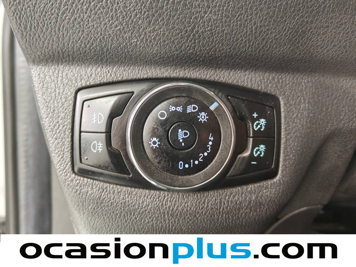 Extras del Ford Tourneo Courier Ford Tourneo Courier 1.5 TDCi Trend (95 CV)