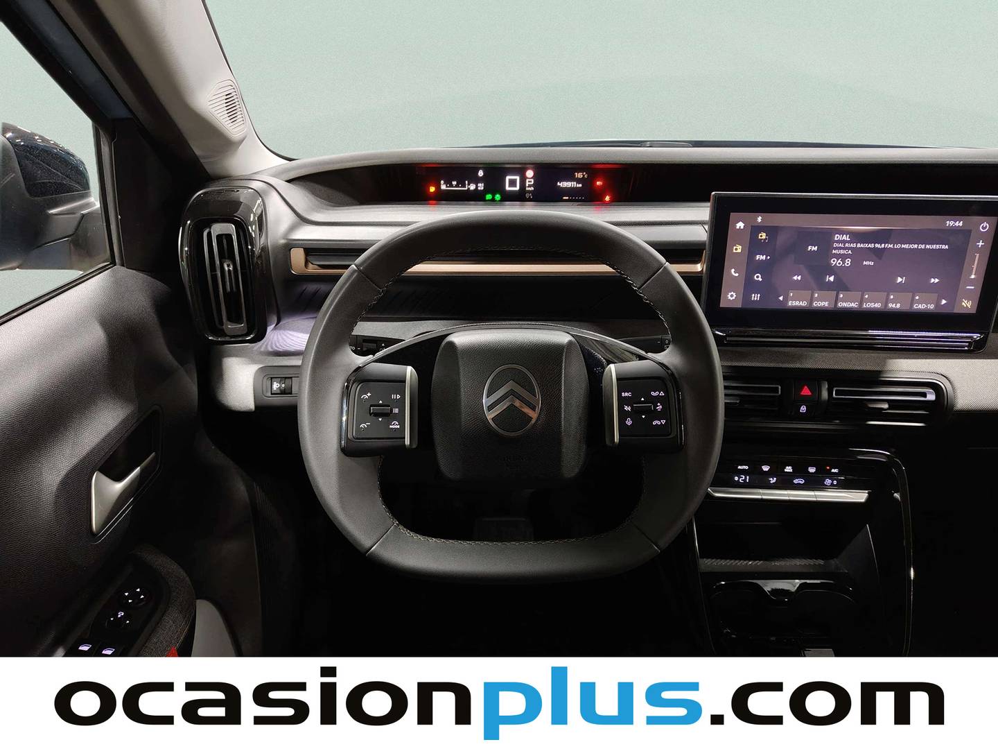 Citroën C3 Aircross Citroën C3 Aircross Hybrid 145 Plus e-DCS6 (145 CV) 2025