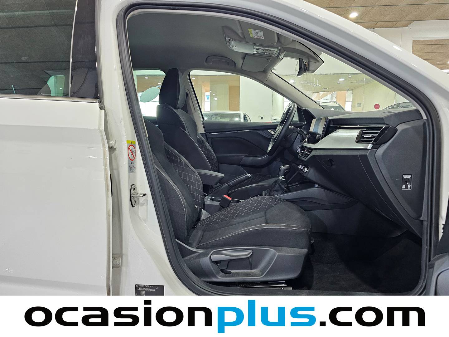 Foto Skoda Kamiq Skoda Kamiq 1.0 TSI Emotion DSG (110 CV)