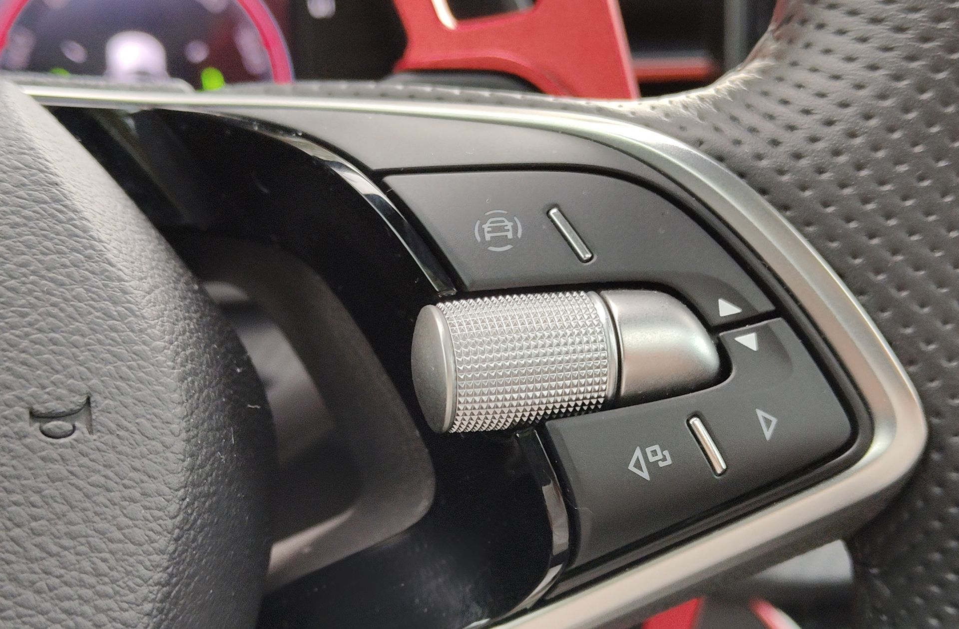 Škoda Kamiq 1.5 TSI Montecarlo DSG - foto 33