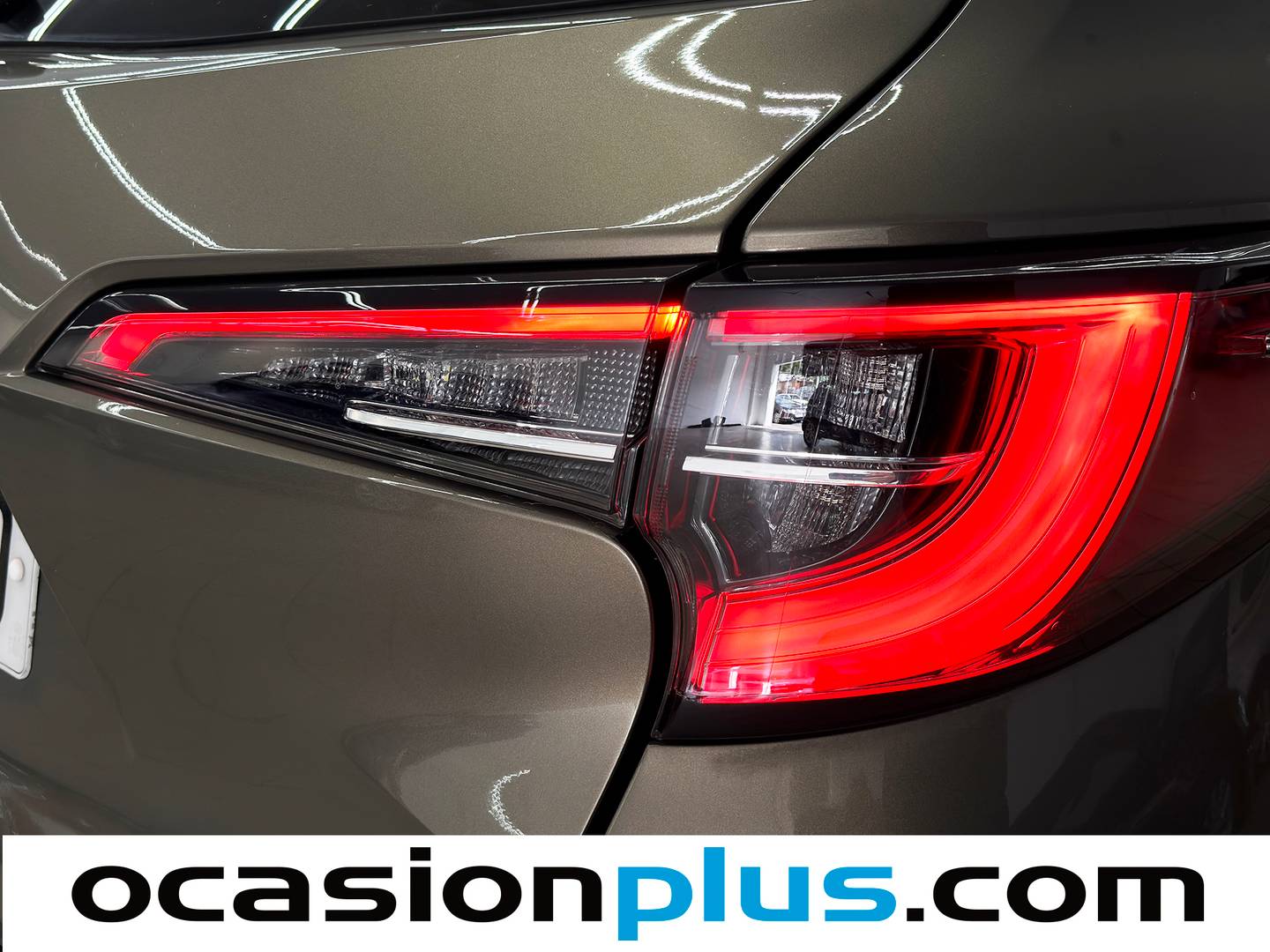 Extras del Toyota Corolla Toyota Corolla Touring Sports 180H Trek E-CVT (180 CV)