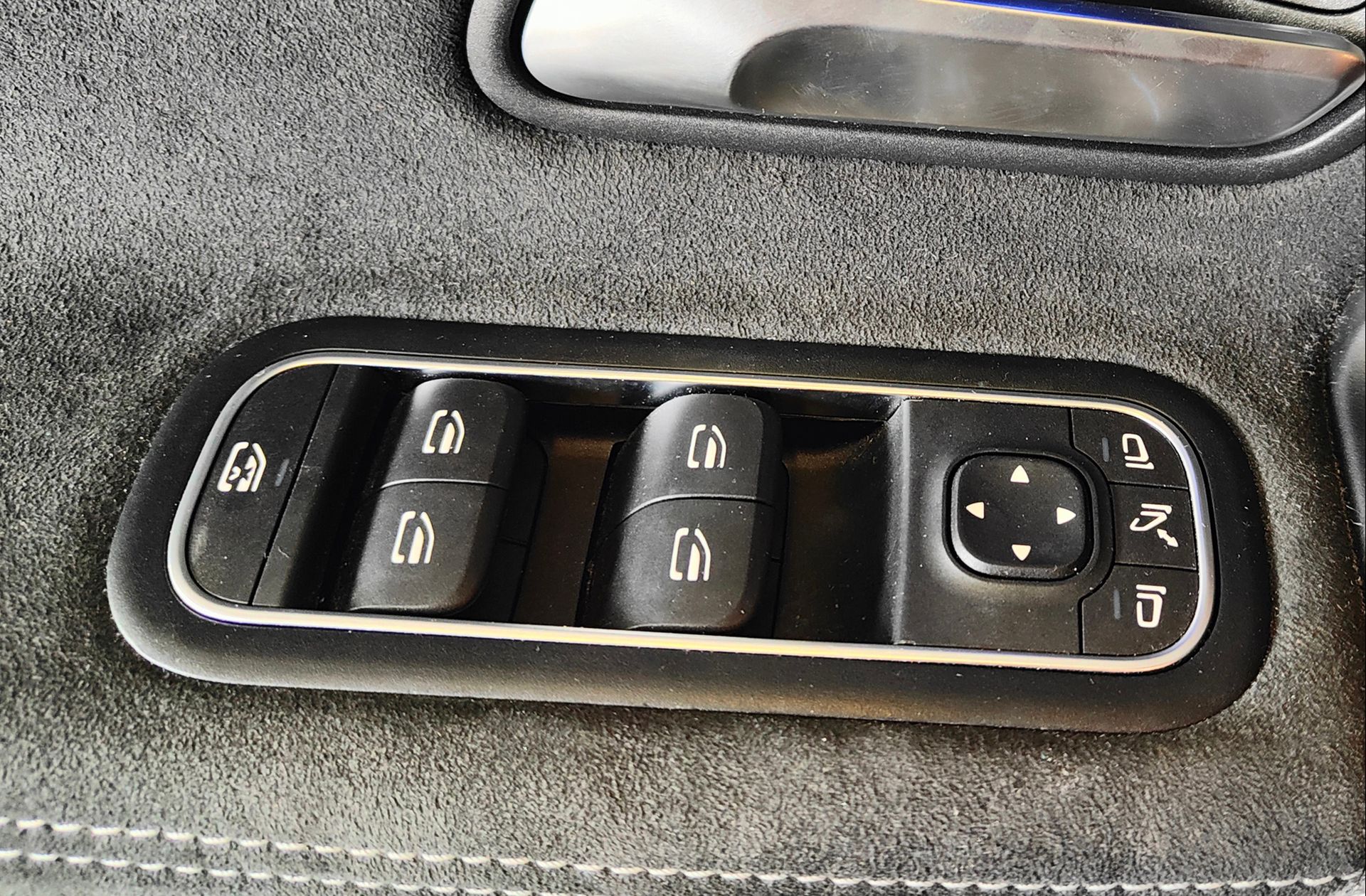 Mercedes-Benz CLA 200 Pack AMG - foto 20