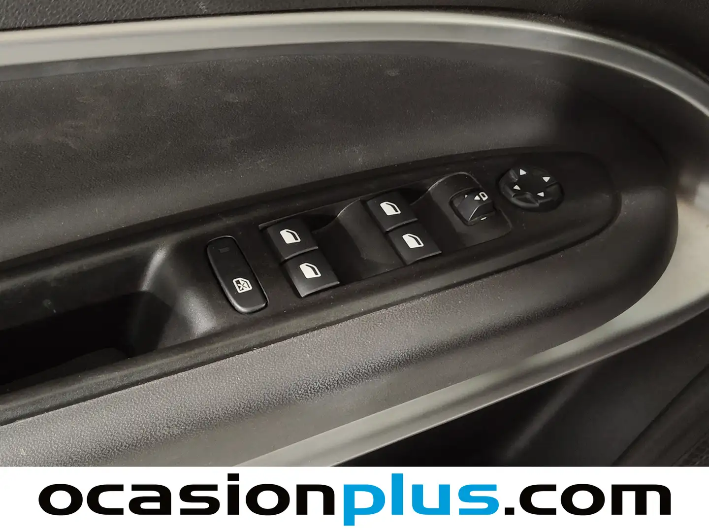 Foto Jeep Avenger Jeep Avenger 1.2 G Summit (100 CV)