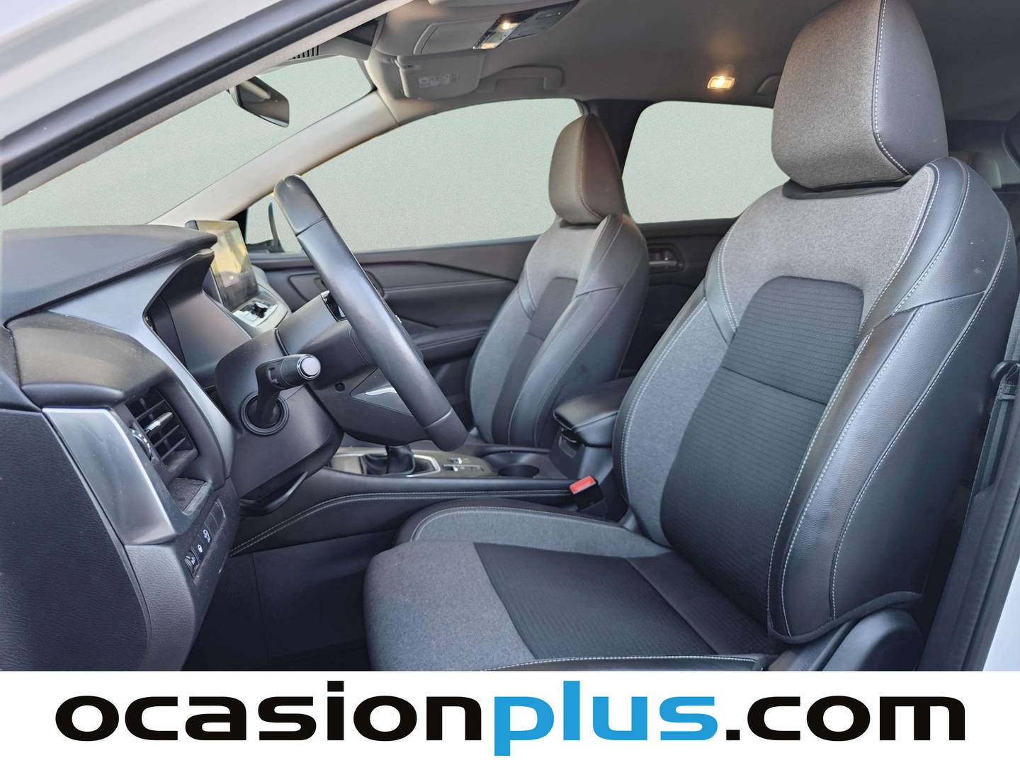 Foto Nissan QASHQAI Nissan Qashqai DIG-T 140 mHEV N-Connecta 4x2 (140 CV)