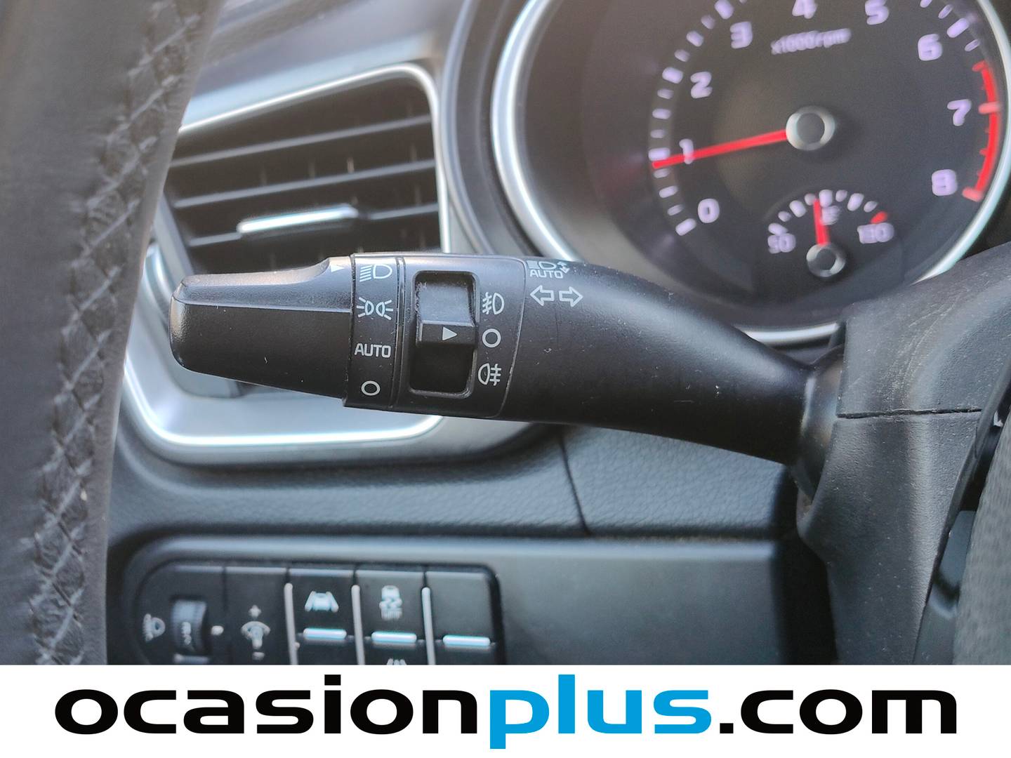 Equipamiento del KIA Ceed KIA Ceed 1.0 T-GDI Drive (100 CV)