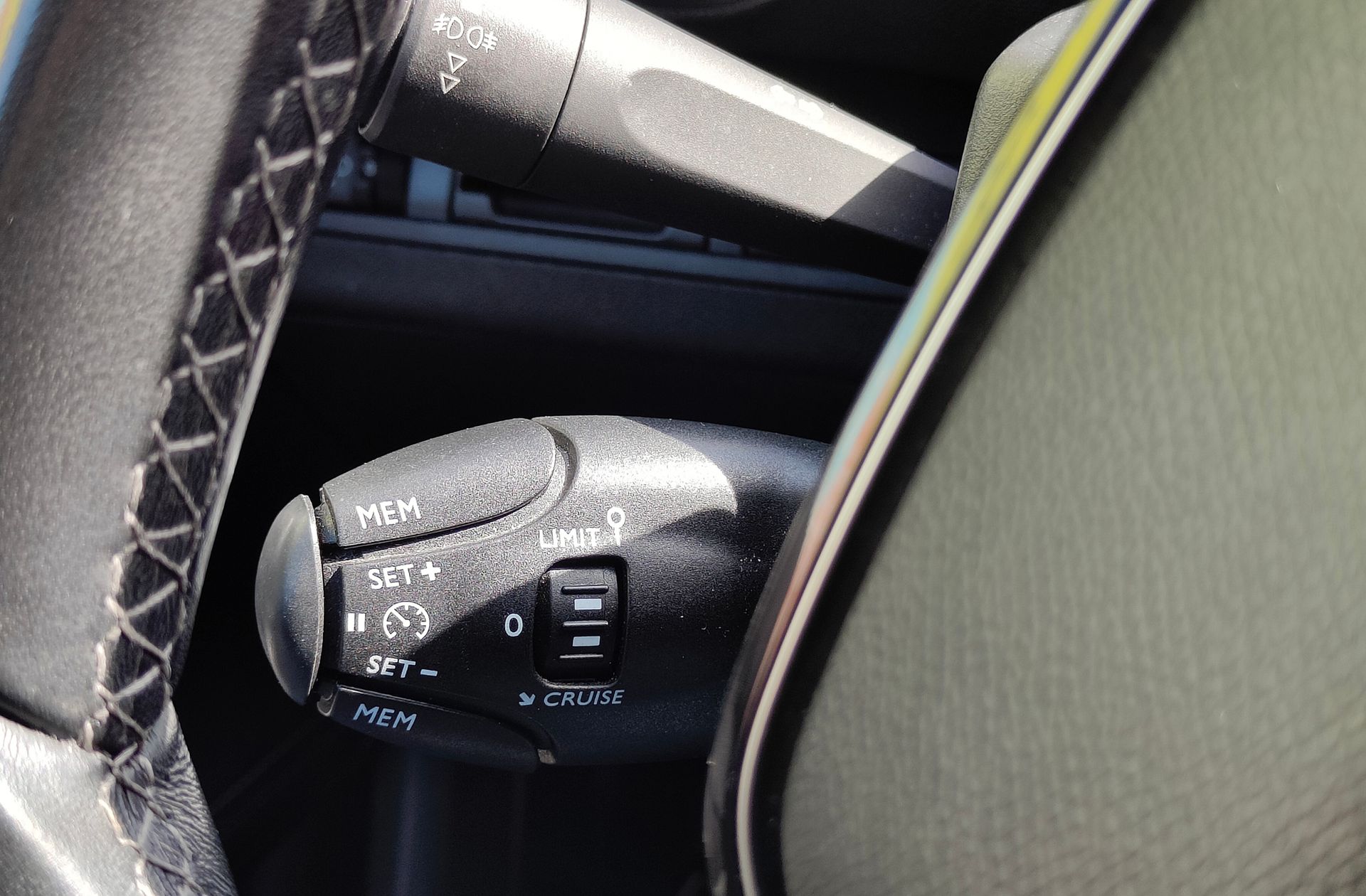 Peugeot 5008 PureTech 130 Allure 7 plazas - foto 33