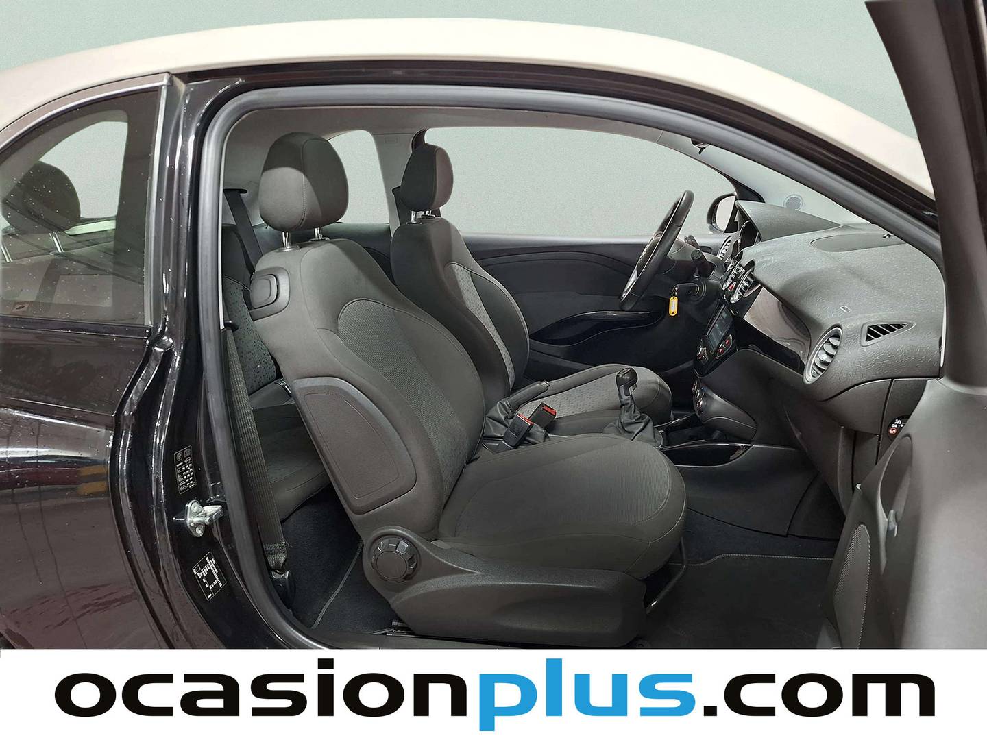 Foto Opel Adam Opel Adam 1.4 XER S&S Glam (100 CV)