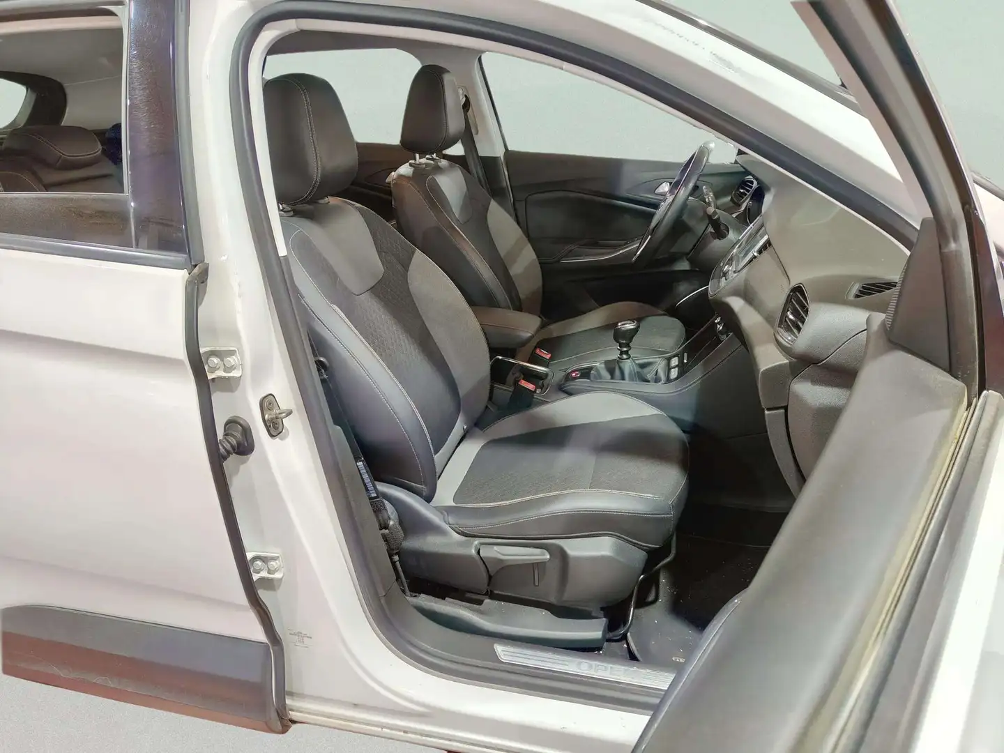 Foto Opel Grandland X Opel Grandland X 1.2 Turbo S&S ecoTEC Excellence (130 CV)