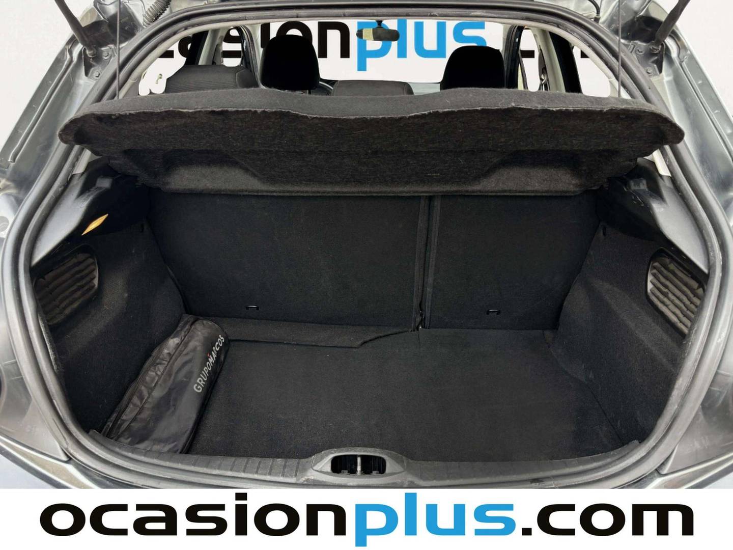 Foto asientos delanteros Peugeot 208 Peugeot 208 1.2L PureTech Style (82 CV)