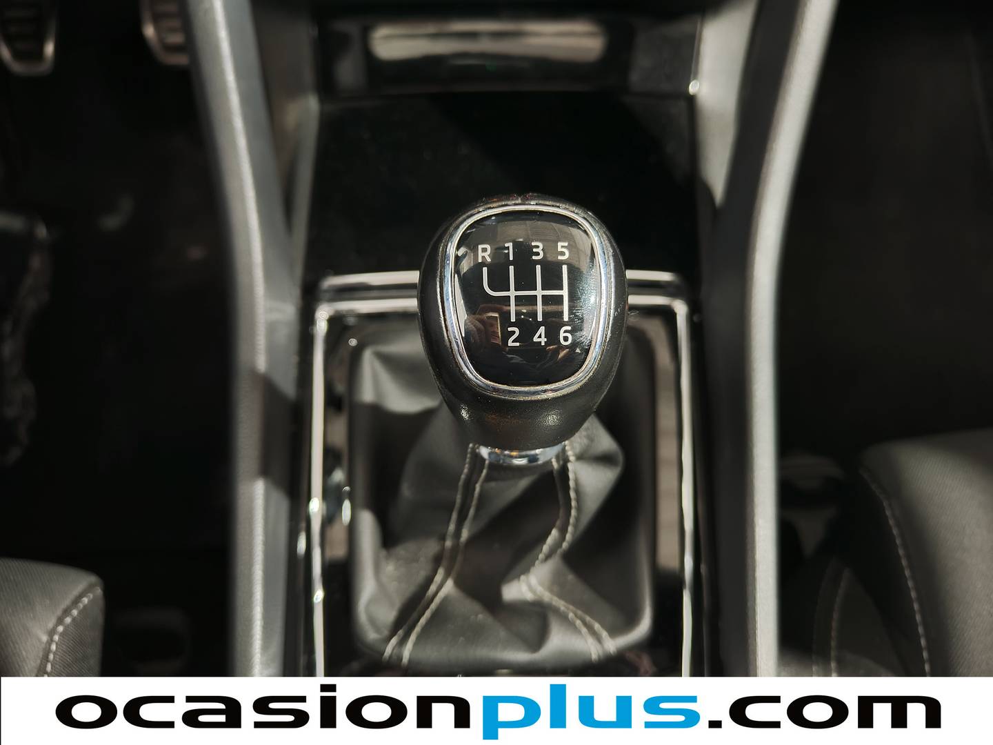 Foto Skoda Karoq Skoda Karoq 1.5 TSI Sportline  (150 CV)