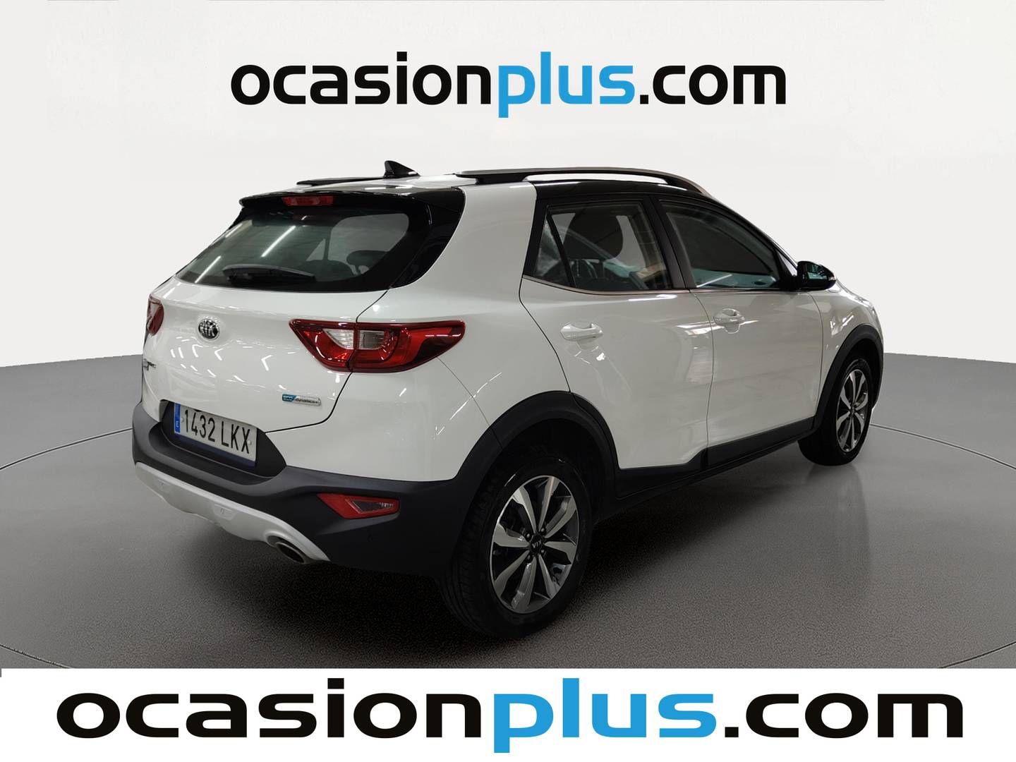 Foto trasera KIA Stonic KIA Stonic 1.0 T-GDi MHEV Drive iMT (120 CV) derecha