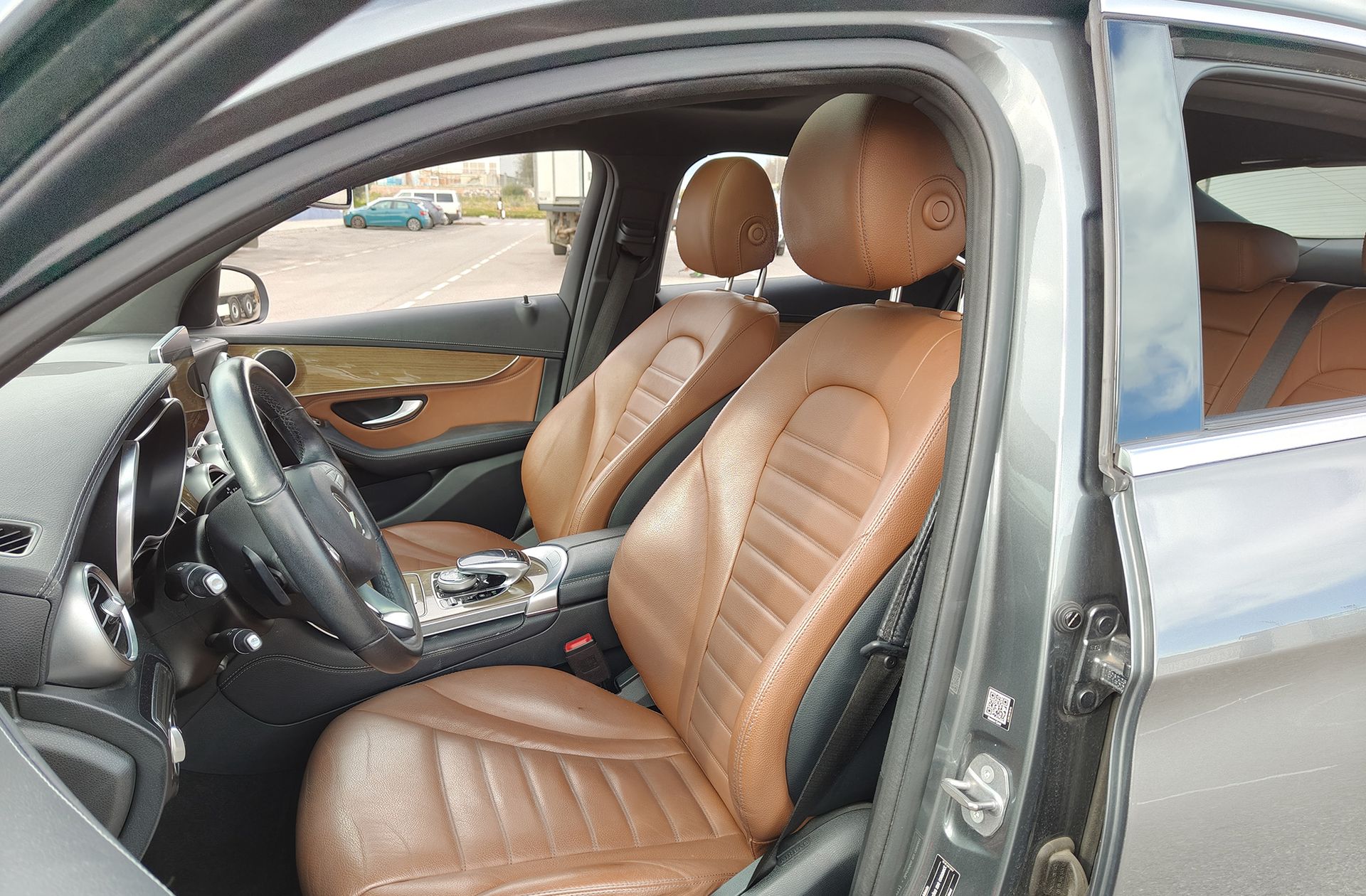 Mercedes-Benz GLC Coupé 250 4Matic Pack AMG - foto 11