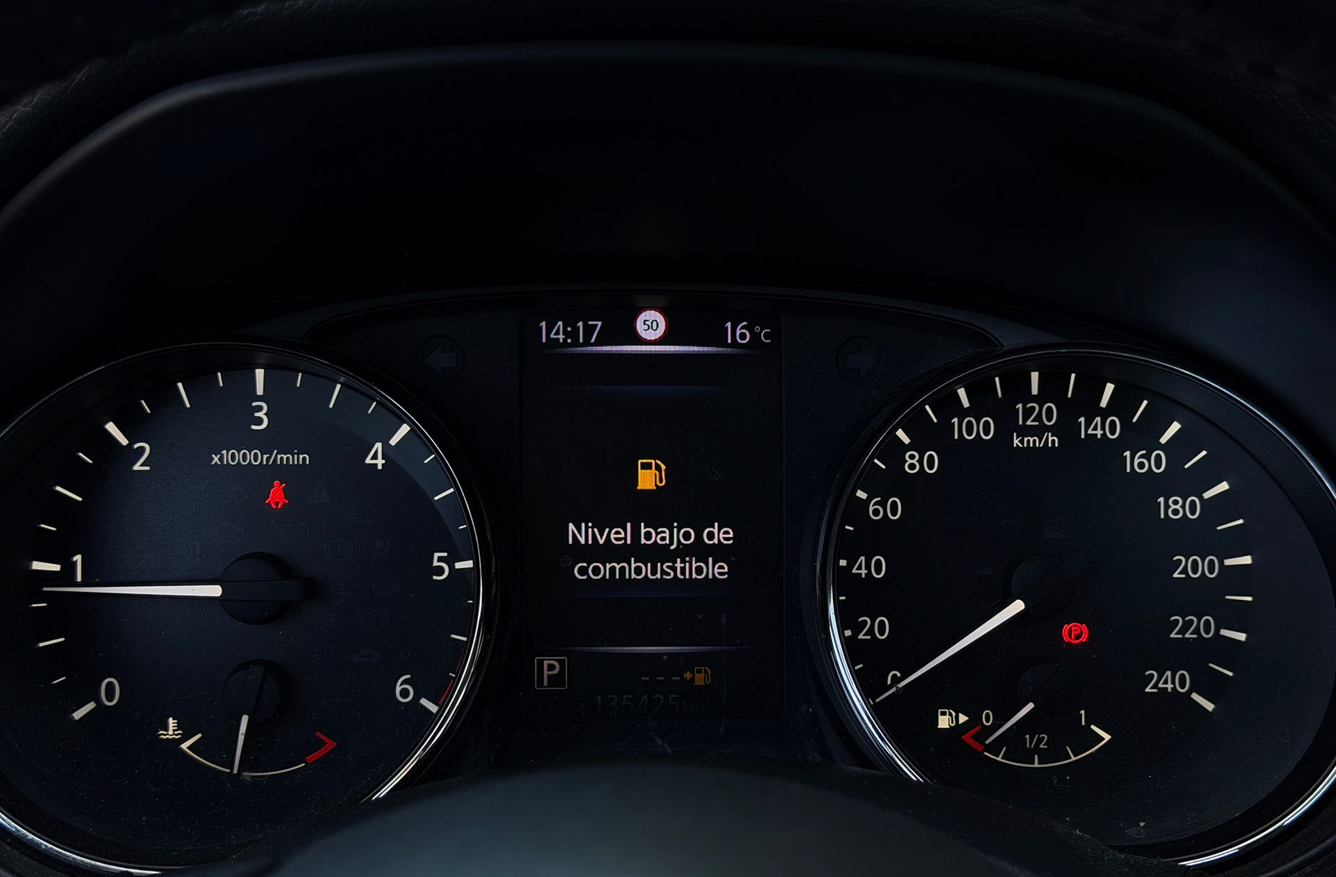 Nissan X-Trail dCi 130 N-Connecta Xtronic - foto 22