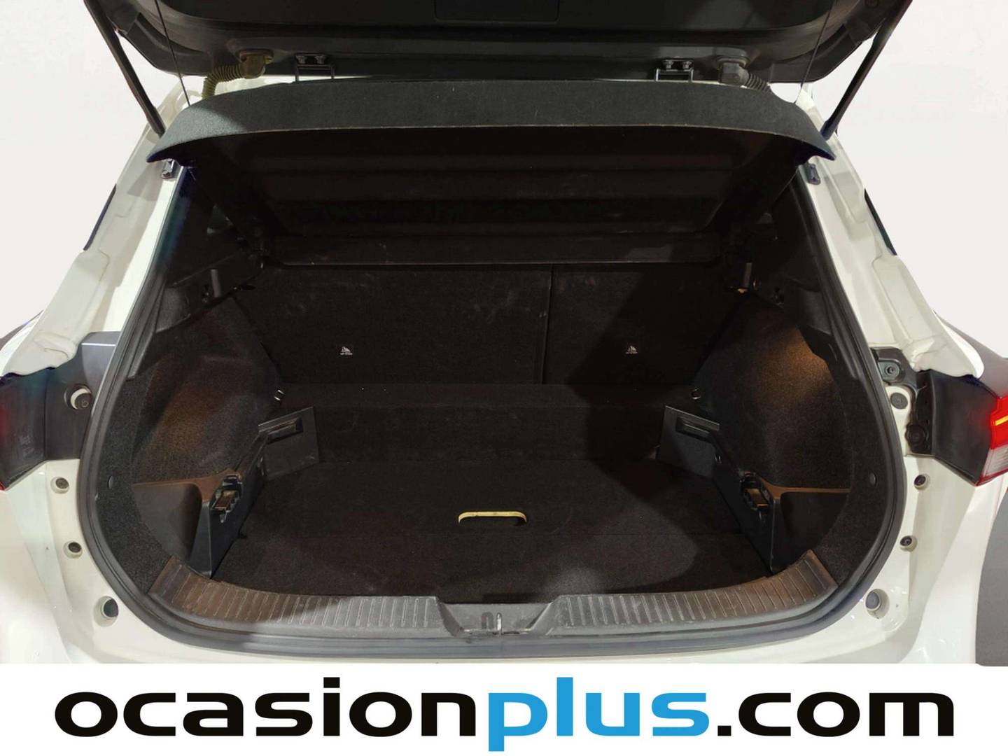 Fotos maletero Nissan QASHQAI Nissan Qashqai DIG-T 140 mHEV N-Connecta 4x2  (140 CV)