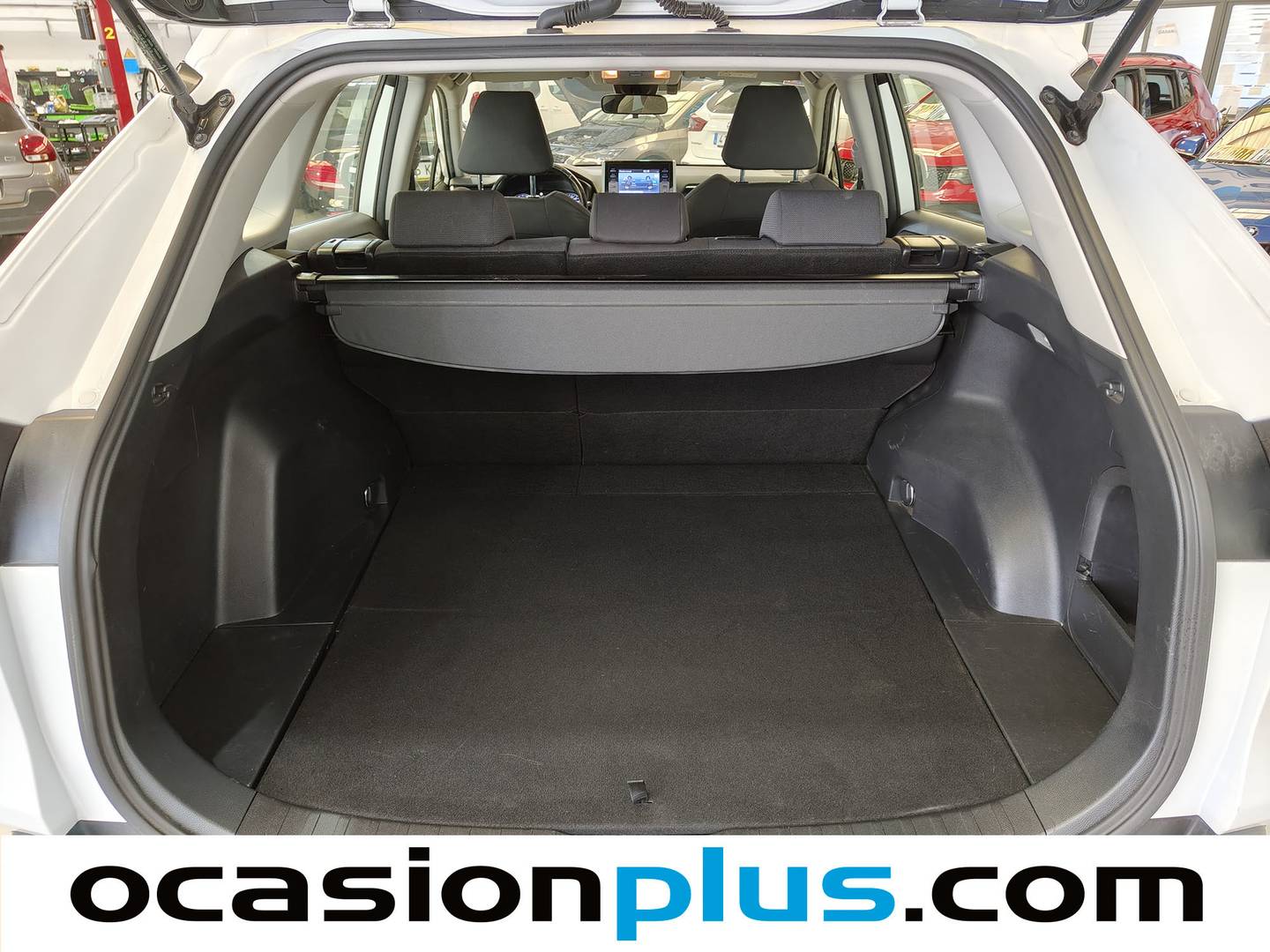 Foto Toyota Rav4 Toyota Rav4 220H Business 4WD (222 CV)