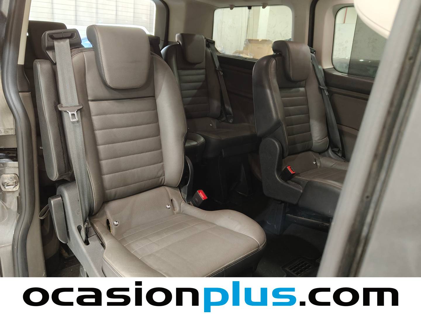 Fotos maletero Ford Tourneo Custom Ford Tourneo Custom 2.0 Ecoblue L1 Titanium Auto (185 CV) 7 Plazas