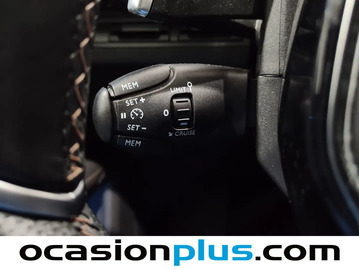 Foto Peugeot 3008 Peugeot 3008 BlueHDI 130 S&S GT Line EAT8 (130 CV)